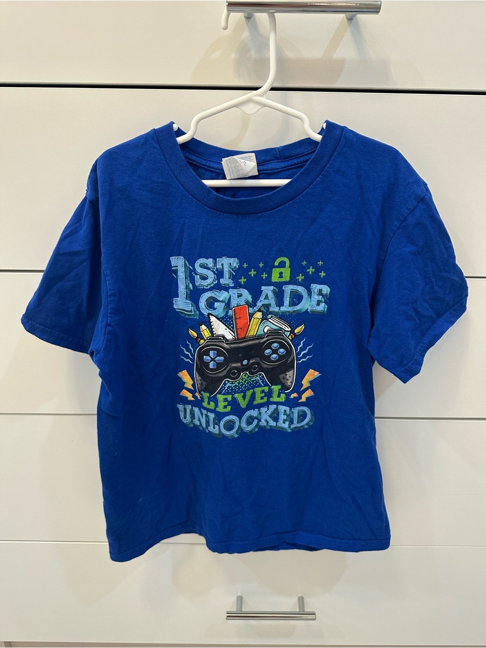 1st Grade Level Unlocked Blue Boys Graphic Tee Size M